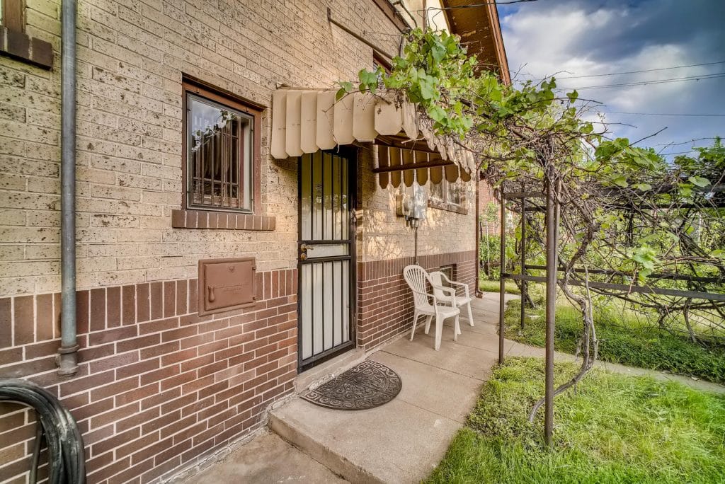 501-S-Downing-St-Denver-CO-large-027-021-Back-Yard-1499x1000-72dpi-1024x684