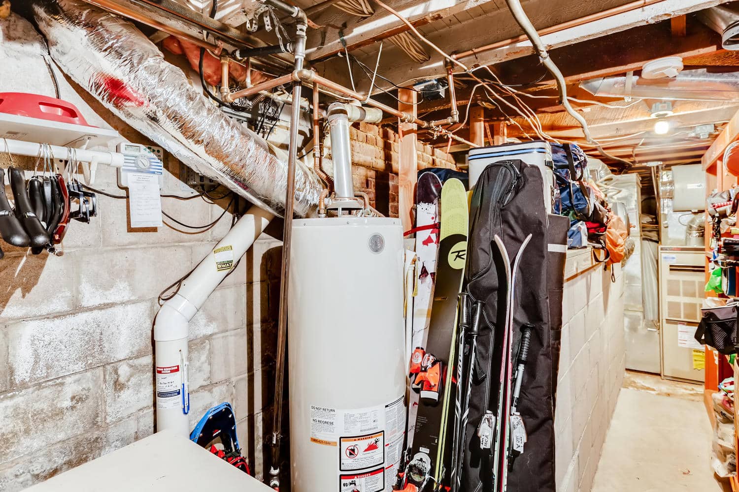 584-S-Pennsylvania-St-Denver-large-023-019-Lower-Level-Storage-1500x1000-72dpi