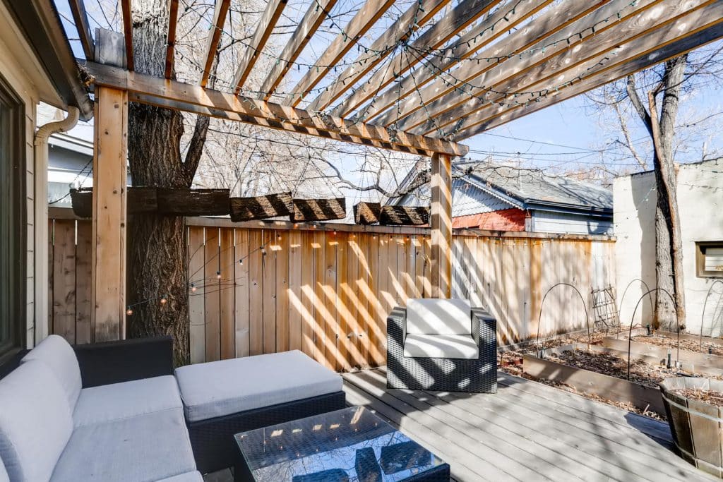 584-S-Pennsylvania-St-Denver-large-025-020-Patio-1500x1000-72dpi-1024x683