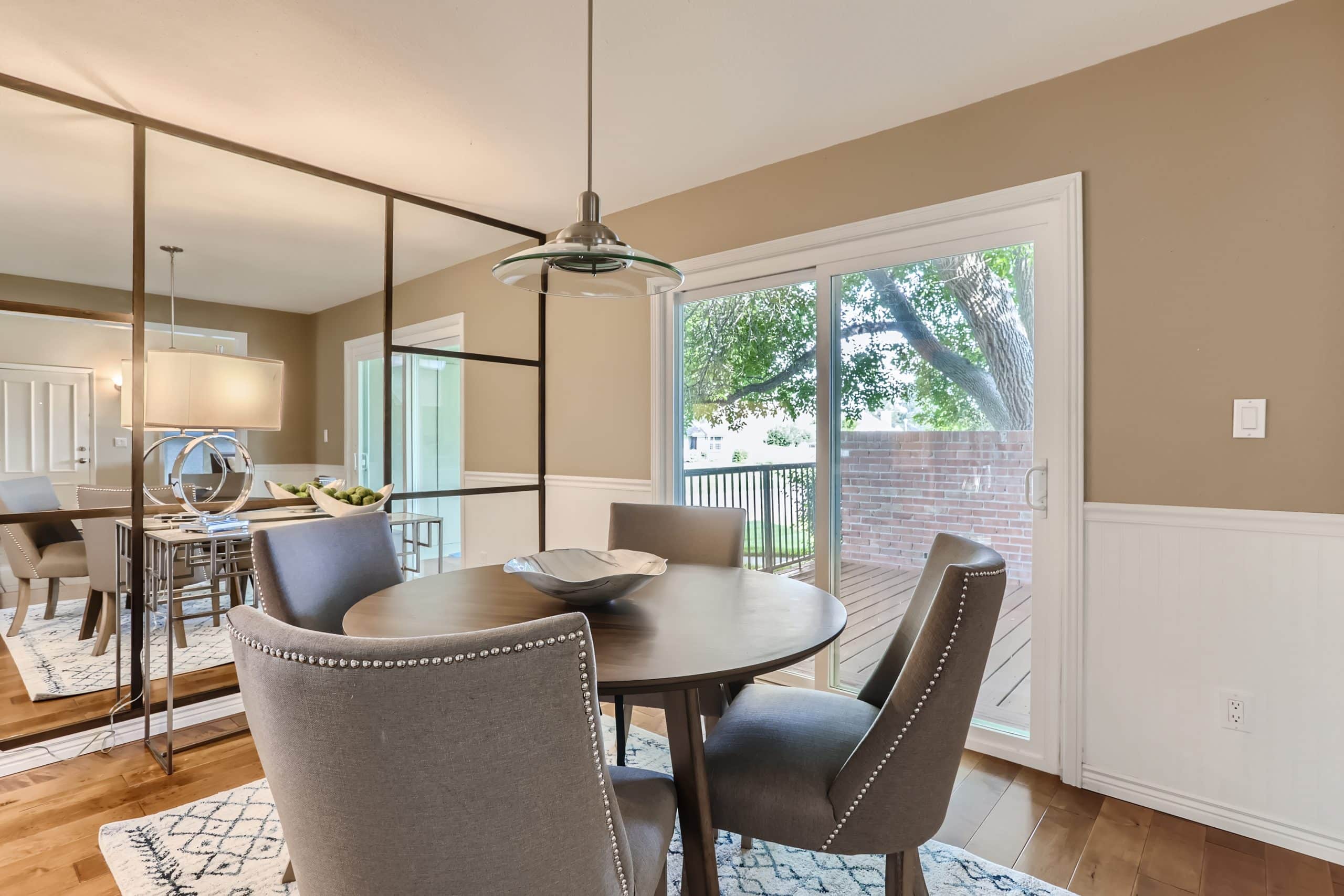 11 Dining Room