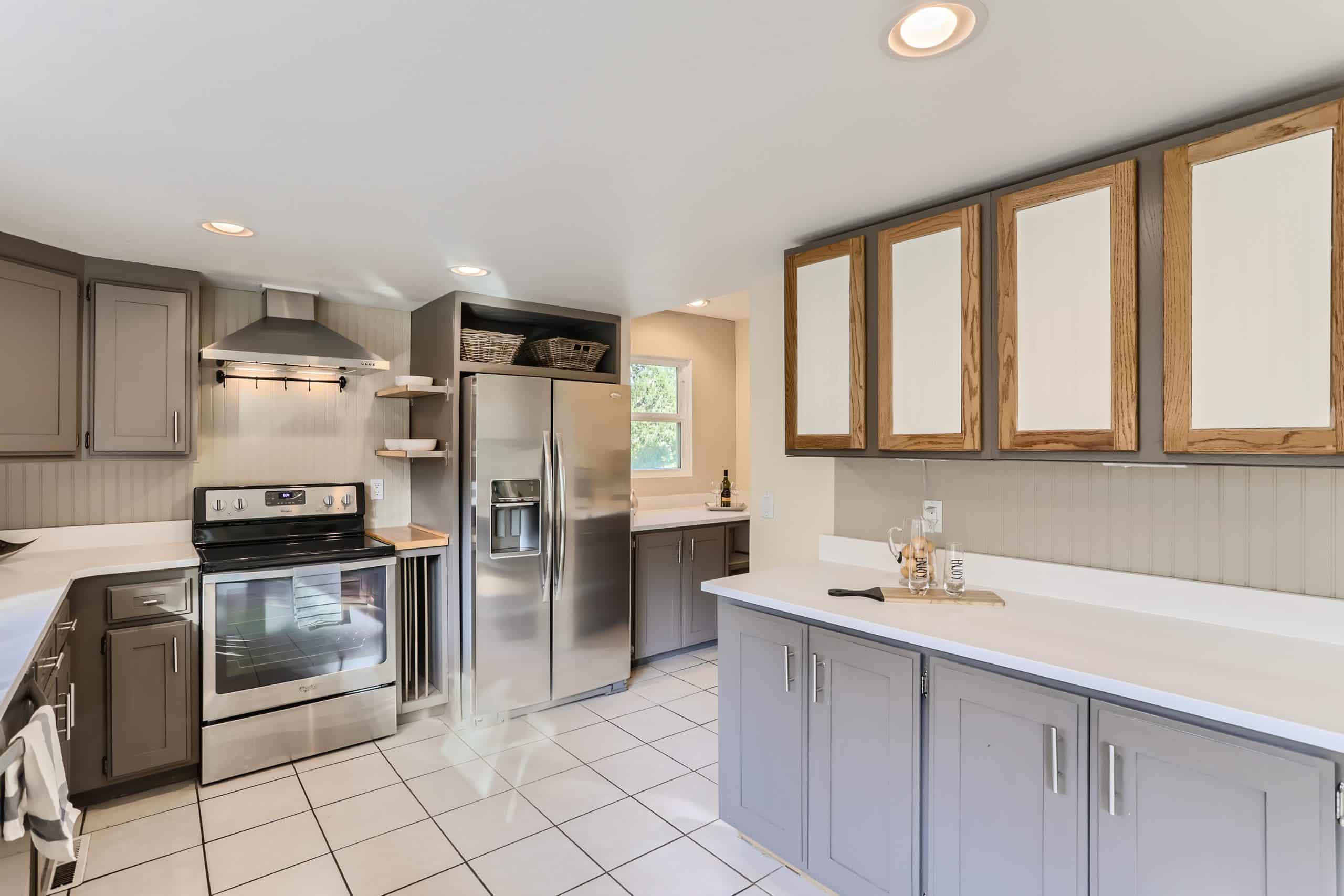 17 Kitchen