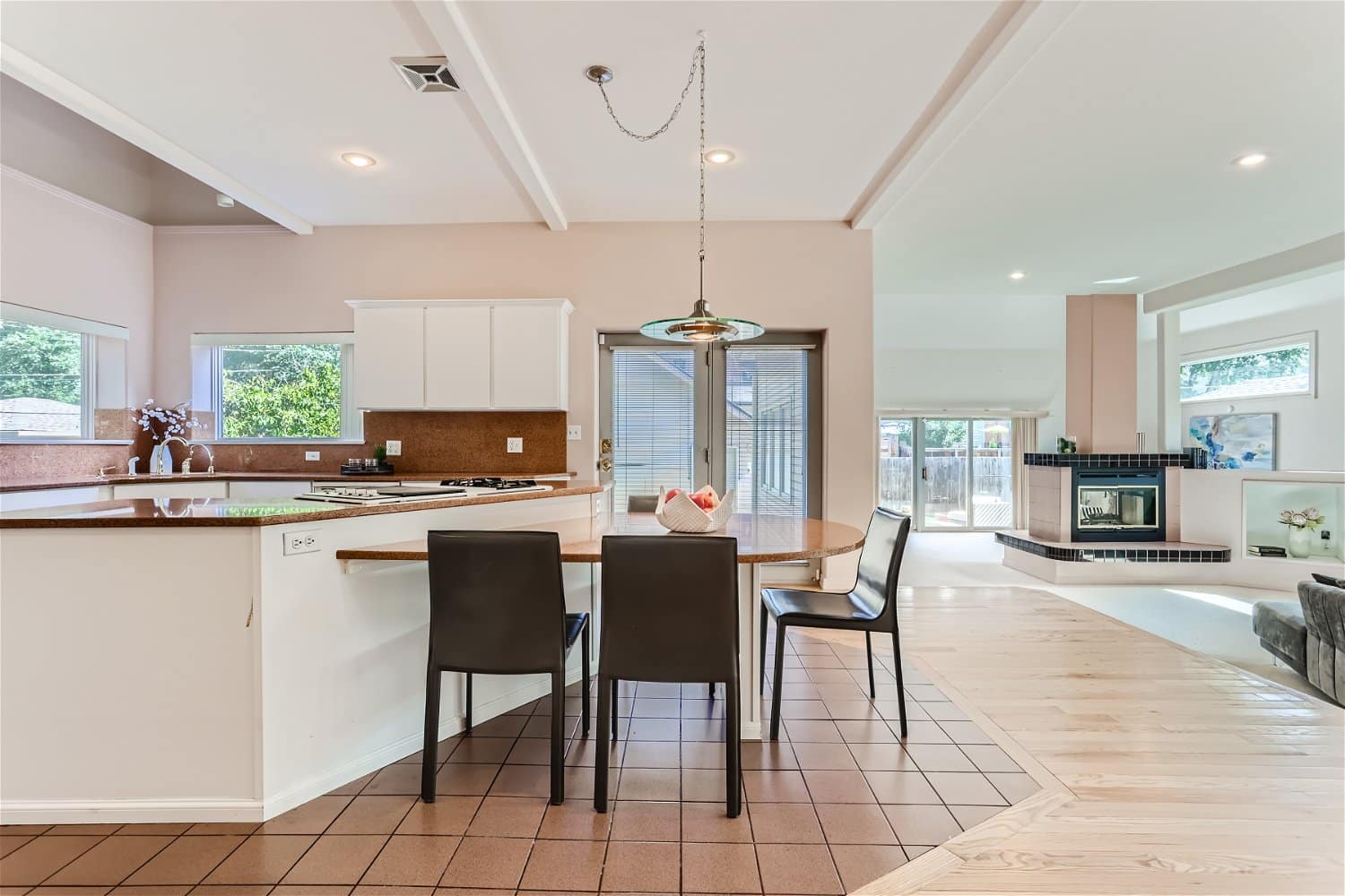 1158 S Vine St - Web Quality - 010 - 22 Kitchen