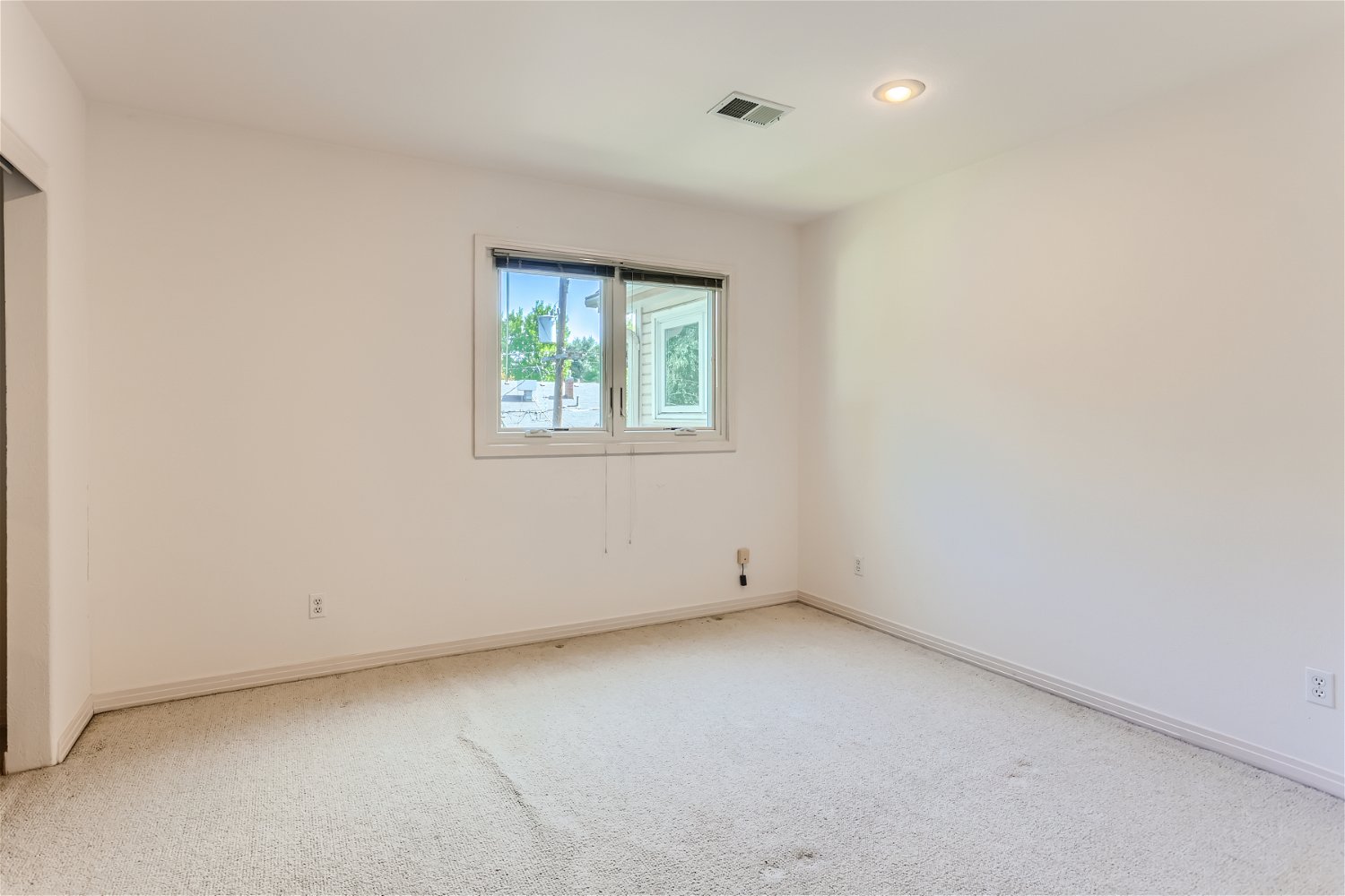 1158 S Vine St - Web Quality - 021 - 38 2nd Floor Bedroom