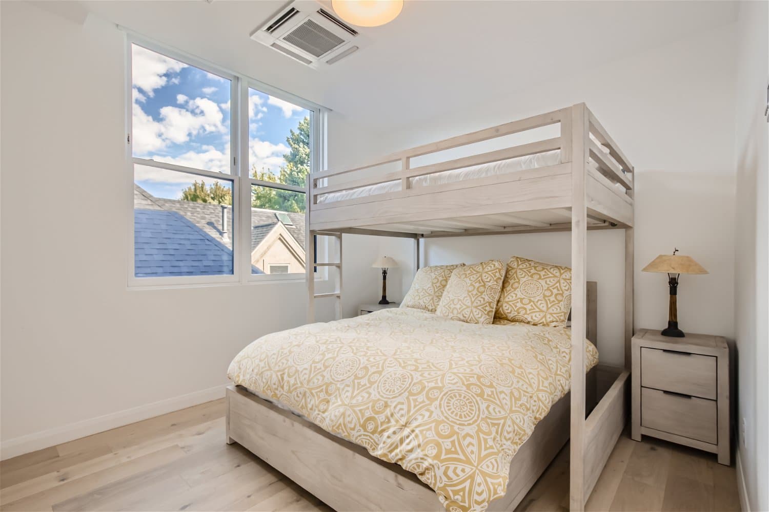 275 S Garfield St - Web Quality - 025 - 28 Bedroom