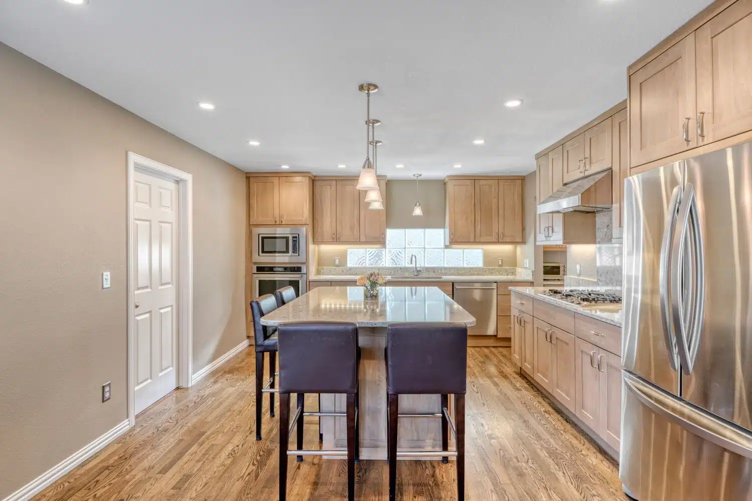 1011 S Valentia St 132 - Web Quality - 010 - 10 Kitchen