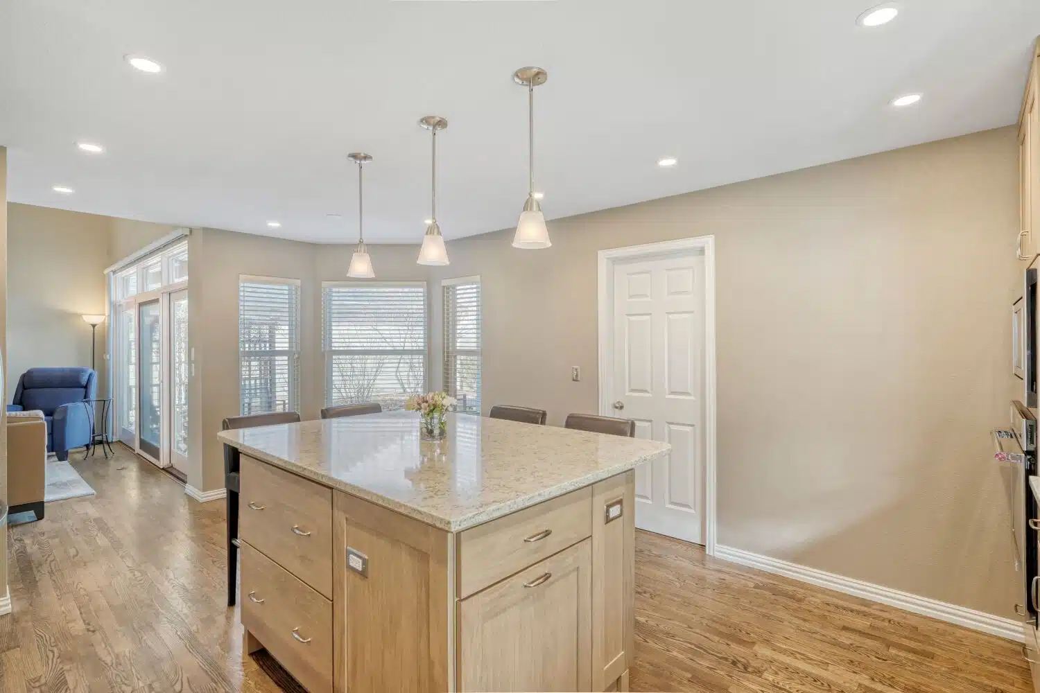 1011 S Valentia St 132 - Web Quality - 012 - 12 Breakfast Area
