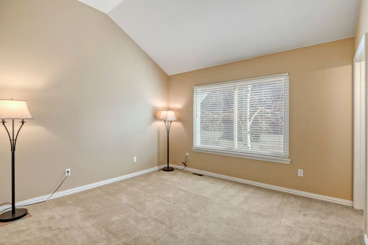 1011 S Valentia St 132 - Web Quality - 019 - 19 Bedroom