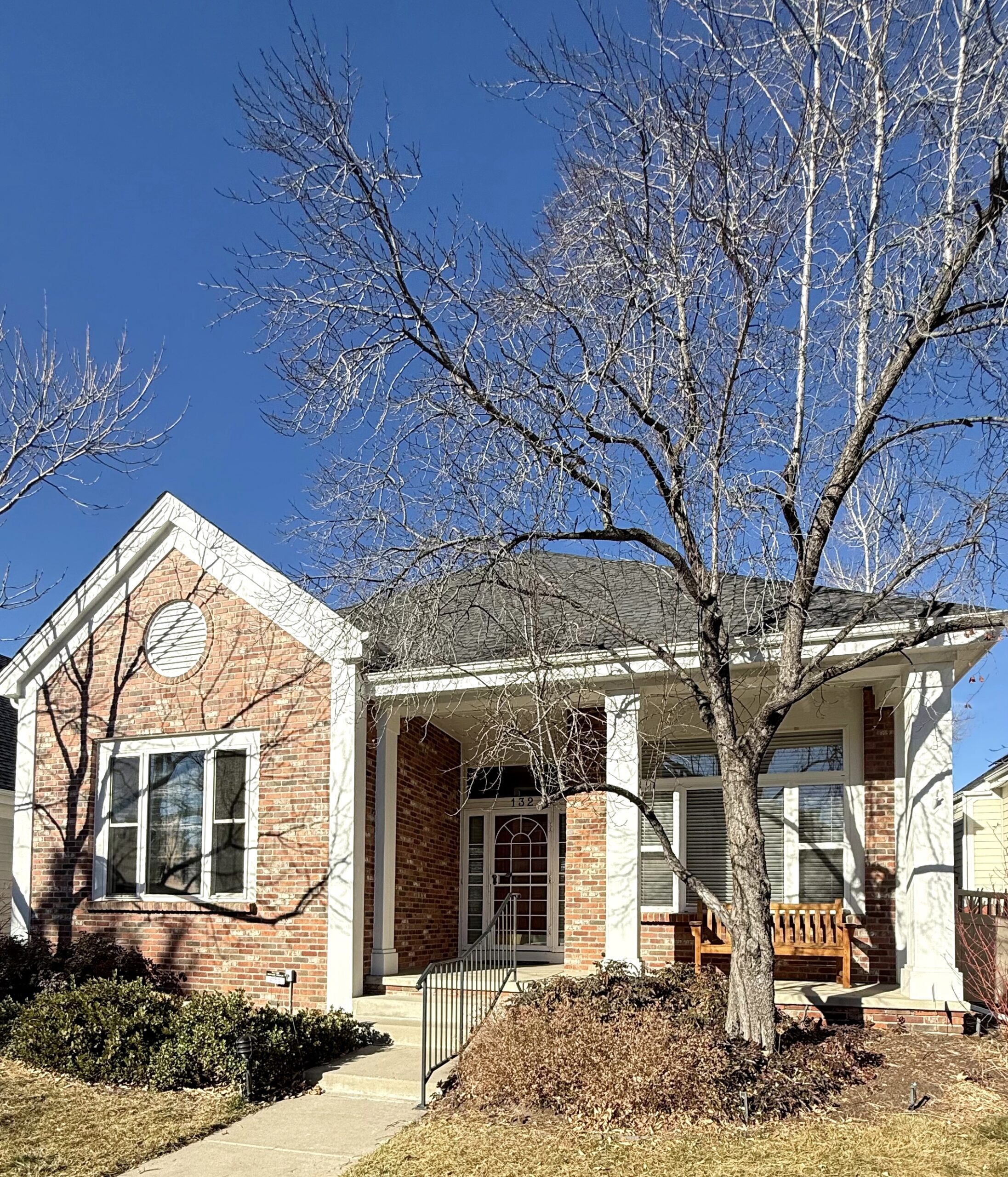 Edited in Tezza with: Brightness & Contrast