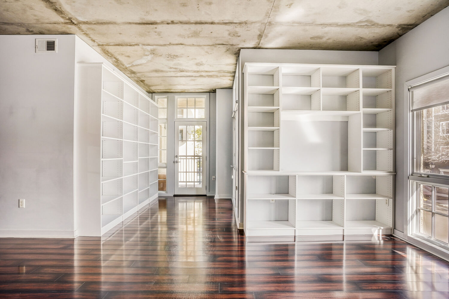 275 S Harrison St #208 - Web Quality - 009 - 09 Living Room