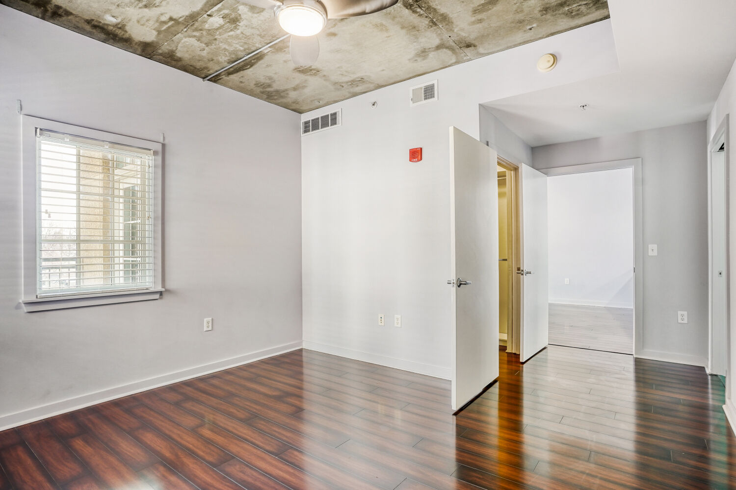 275 S Harrison St #208 - Web Quality - 018 - 18 Primary Bedroom