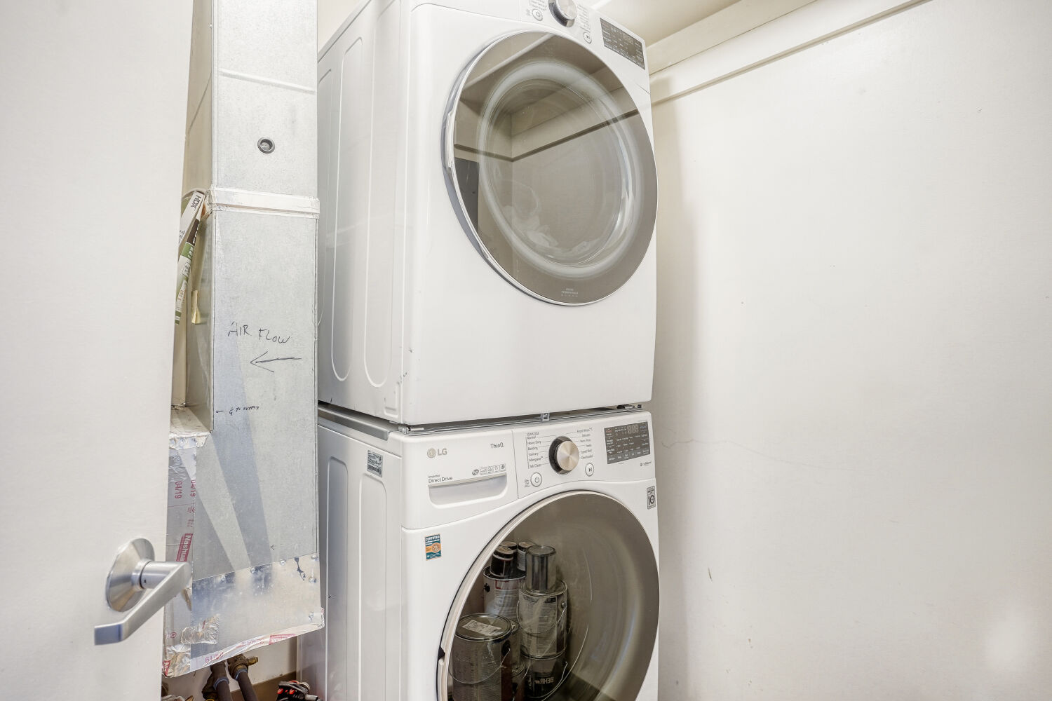 275 S Harrison St #208 - Web Quality - 025 - 25 Laundry Room