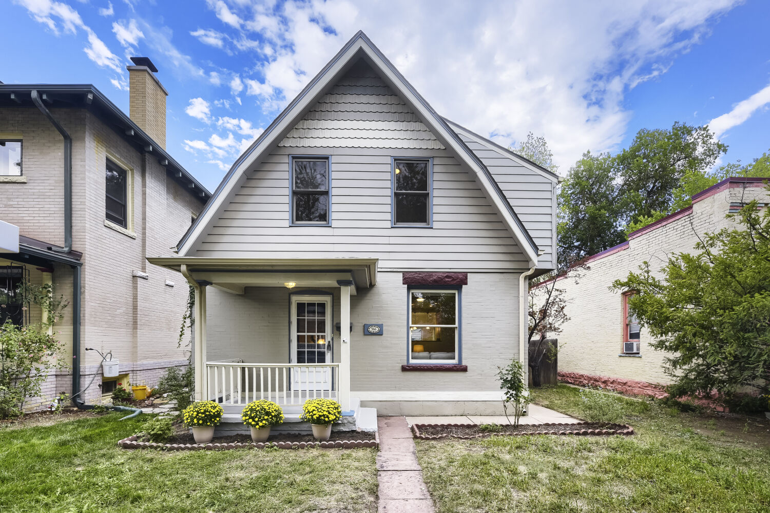 566 S Pennsylvania St - Web Quality - 001 - 01 Exterior Front